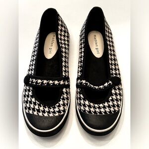 Madden Girl size 8.5 houndstooth Maryjane’s